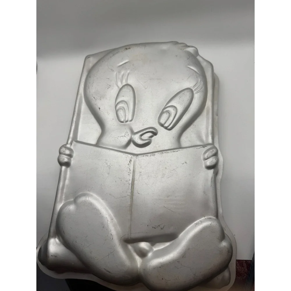 Vintage 1978 Tweety Bird Cake‎ Pan Warner Bros Aluminum Baking Mold